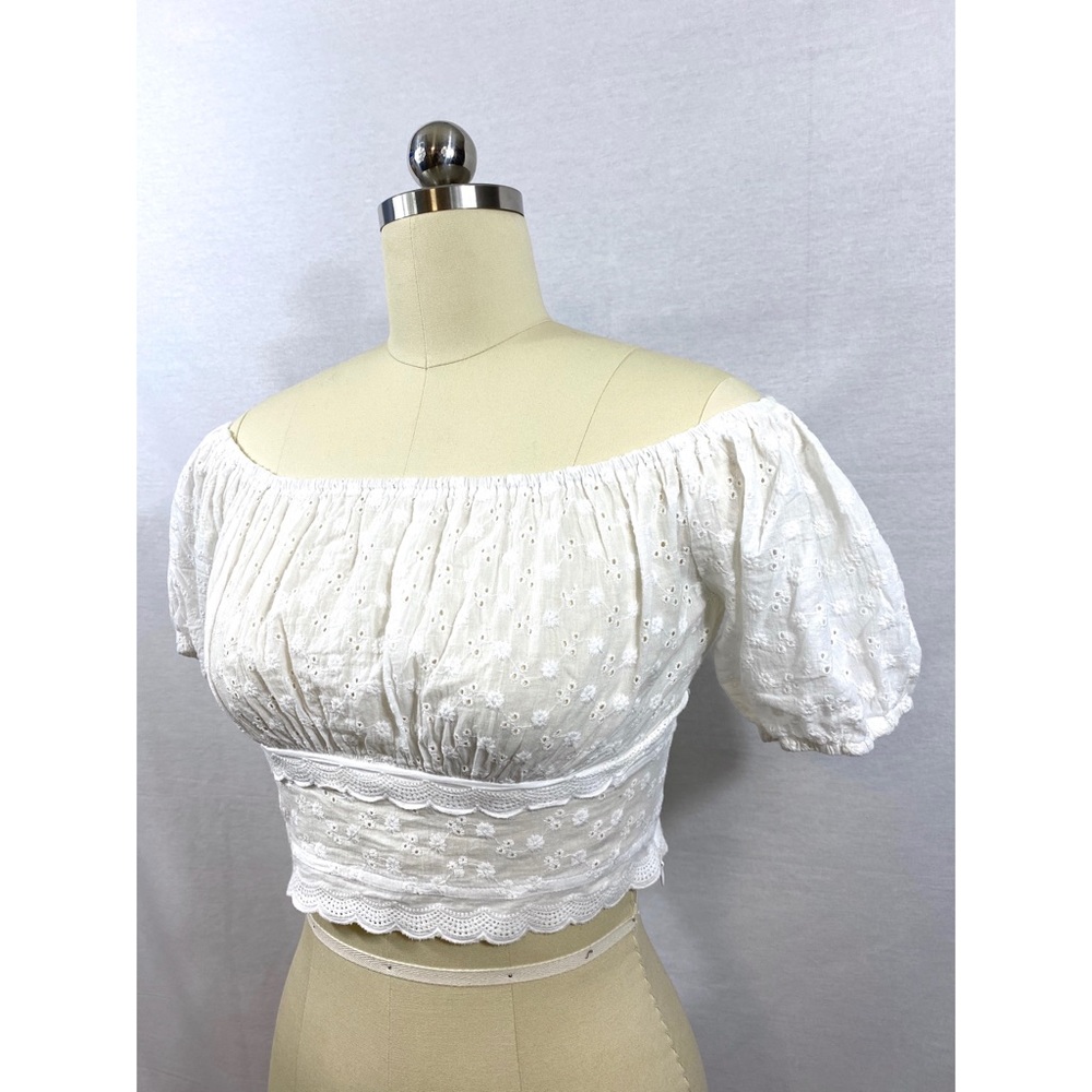 Off the shoulder eyelit crop top